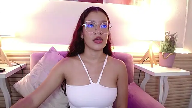 Chatroom XXX en direct de BrianaGaging