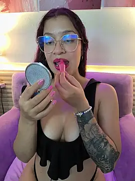 BrianaGaging Live XXX-chat