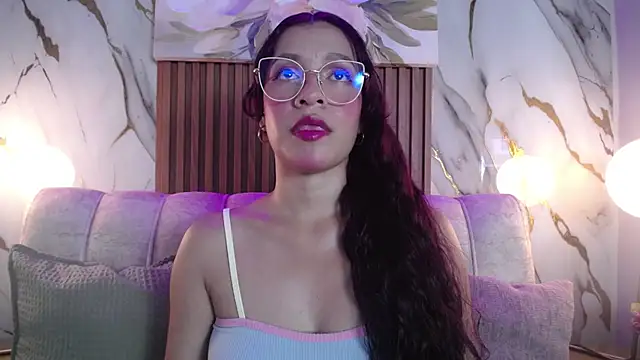 BrianaGaging Chat XXX live