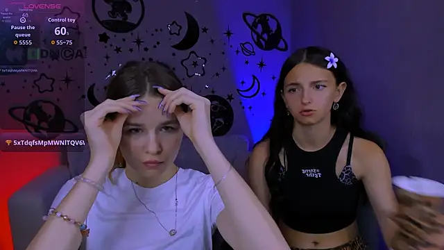 caroline_honeyy – Kamerová šou