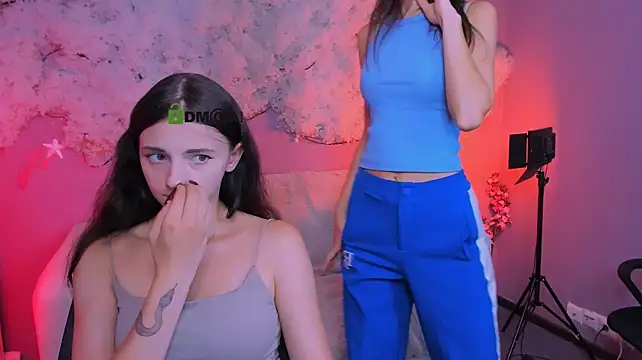 caroline_honeyy: απευθείας συνομιλία ΧΧΧ