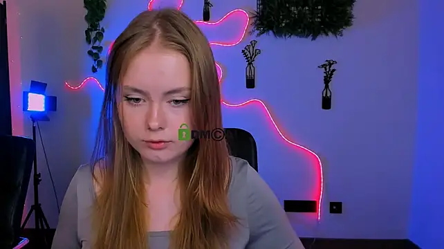 caroline_honeyy Webcamshow