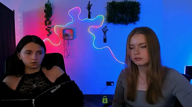 عرض كام caroline_honeyy