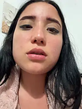 Chat +18 de mileidy0106 ao vivo