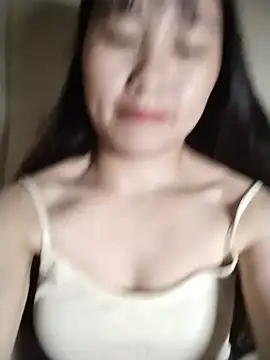 Cherry-squirtt 网络视讯表演