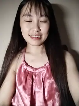 Cherry-squirtt 网络视讯表演