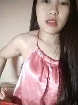 Cherry-squirtt 网络视讯表演