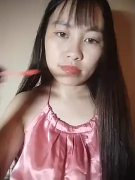 Cherry-squirtt 网络视讯表演