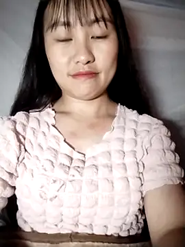 Cherry-squirtt 网络视讯表演
