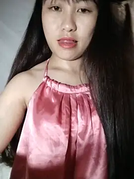 Cherry-squirtt 网络视讯表演