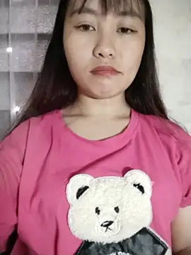 Cherry-squirtt Adlı Modelin Canlı Sohbet Odası