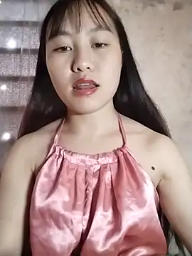 Cherry-squirtt 网络视讯表演