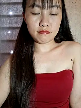 Cherry-squirtt 网络视讯表演