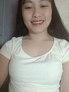 Cherry-squirtt 网络视讯表演
