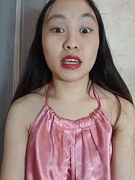 Cherry-squirtt 网络视讯表演