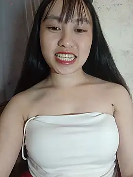 Cherry-squirtt 网络视讯表演