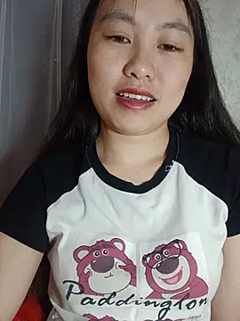 Cherry-squirtt 网络视讯表演