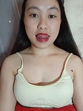 Cherry-squirtt 网络视讯表演