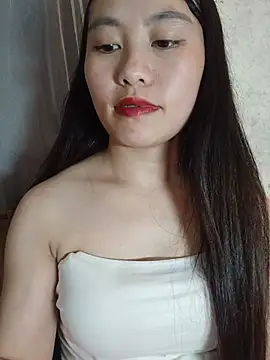 Cherry-squirtt 网络视讯表演