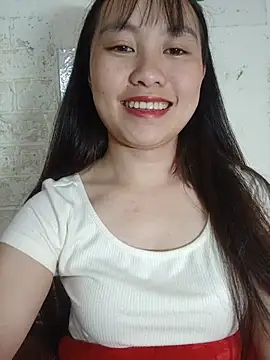 Cherry-squirtt 网络视讯表演
