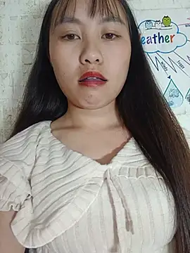 Cherry-squirtt 网络视讯表演