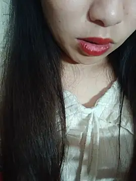 Cherry-squirtt 现场XXX聊天