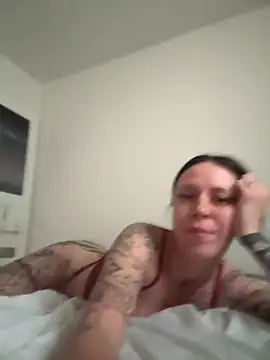 tanya3323 Webcam show