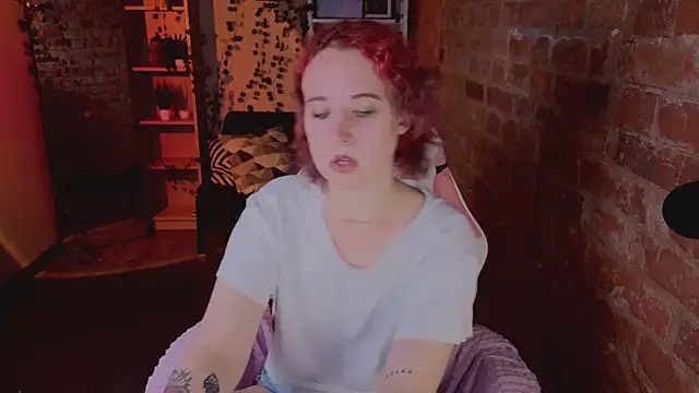 ScarlettSparkss' Live XXX Chat