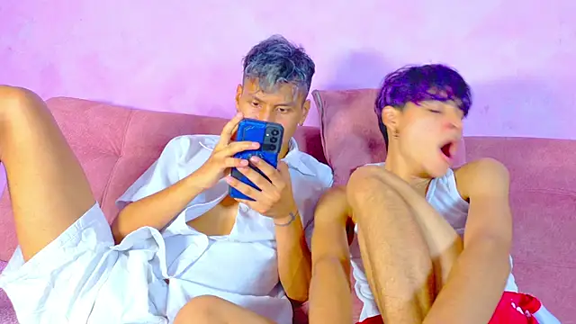 leonix_love Pertunjukan Webcam