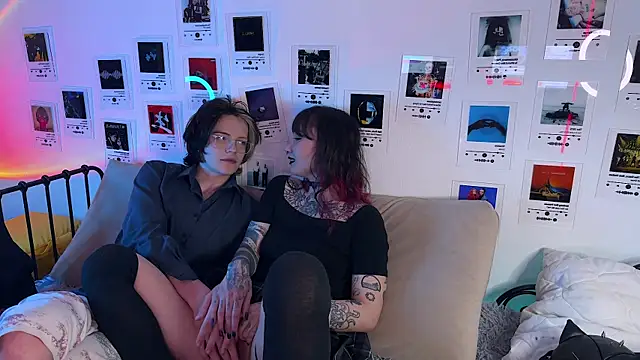 Show modela whysofuckinghorny na web-kameri