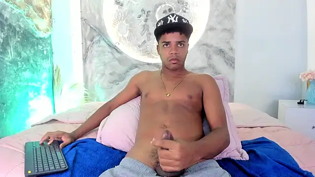 TaylorClay_ Show in webcam