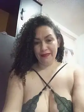 Chat XXX ao vivo de paulett15