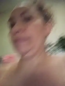 XXX chat uživo modela paulett15