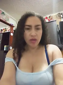 Show de paulett15 na webcam