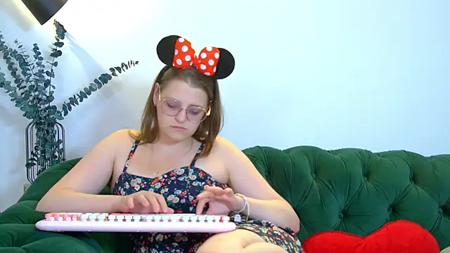 AlexaAvery Chat XXX in diretta