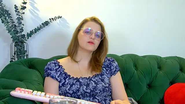 AlexaAveryn Webbikameraesitys