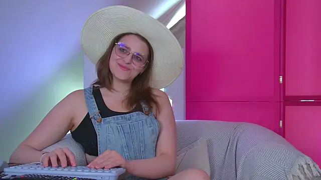 AlexaAvery Adlı Modelin Web Kamerası Şovu