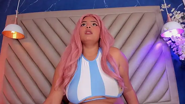 NaomiVelour 现场XXX聊天