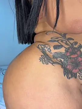 emily-Hornyy's Webcam Show