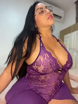emily-Hornyy's Webcam Show