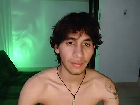ElliotAzert's Webcam Show