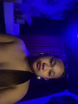 Show de OliviaFoxTs na webcam