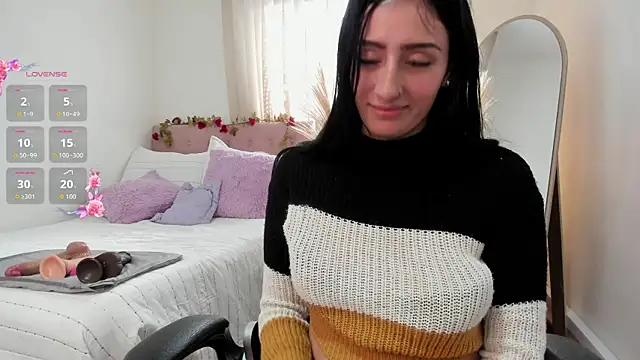 Charlotte_pleasure Chat XXX in diretta