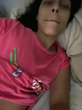Chat +18 de Saray_queen1 ao vivo