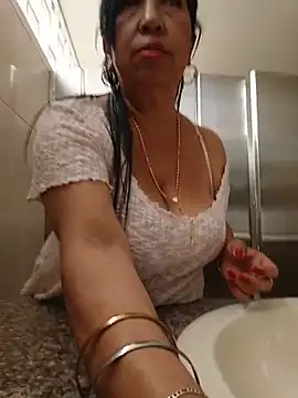 Catalina--14's Live XXX Chat