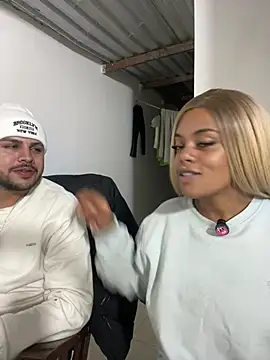 XXX chat uživo modela ladyandnico
