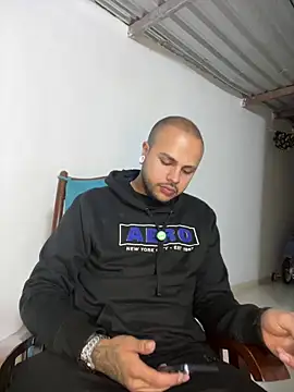ladyandnico webkamerás műsora
