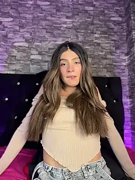 Lottus_fire Show in webcam