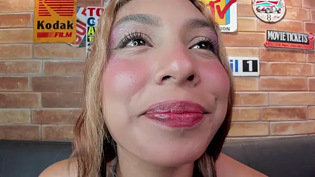 foxy_antonela Pertunjukan Webcam