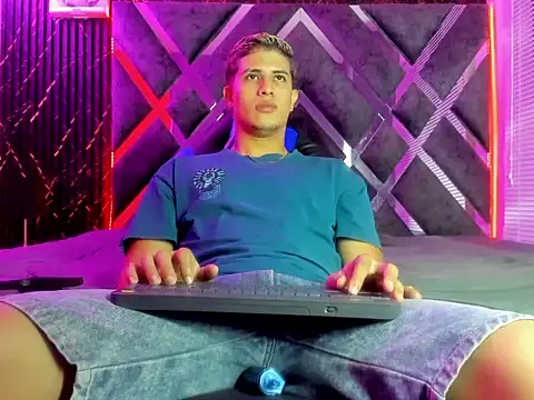 عرض كام dominic_connor
